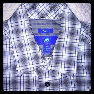 Egara Non-Iron Slim-Fit LS - Medium